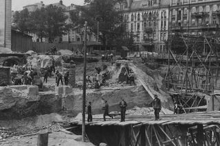 Budynek Urzędu Telekomunikacji w Warszawie przy Nowogrodzkiej - budowa