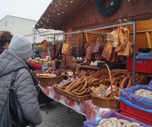 Magia świąt w Fordonie! Byliśmy na Akademickim Jarmarku Bożonarodzeniowym [ZDJĘCIA]