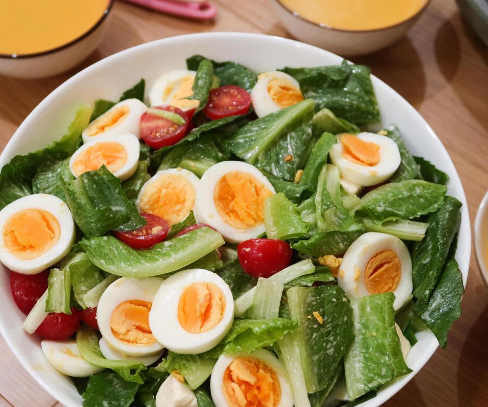 Naturalne sposoby na obniżenie cukru. 7 produktów, które warto jeść codziennie