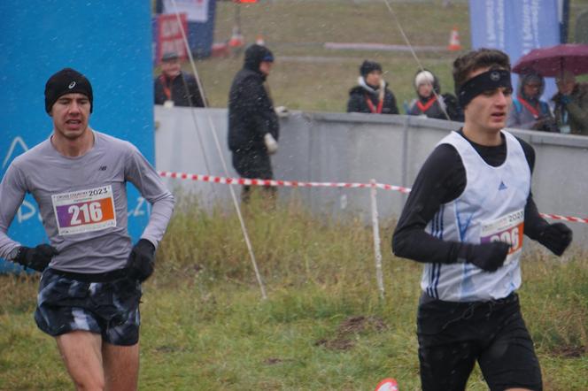 Bieg przełajowy Cross Country w Bydgoszczy! Wielkie ściganie w Myślęcinku [ZDJĘCIA]