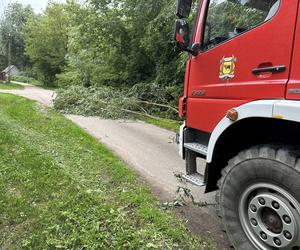 Wichury w Podlaskiem. Setki interwencji strażaków w całym regionie