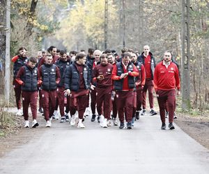 Polska - Holandia. Piłkarze poszli do lasu