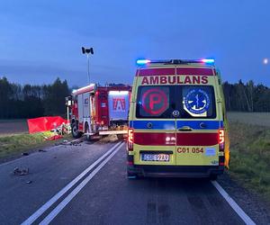 Tragiczny wypadek w Płociczu. Dwóch kierowców nie żyje