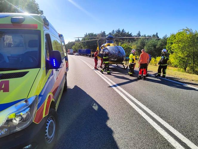 Groźny wypadek na DK 10 pod Bydgoszczą! Ranny motocyklista [ZDJĘCIA]