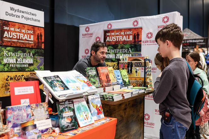 Targi Książki w Katowicach to okazja do zdobycia autografów pisarzy