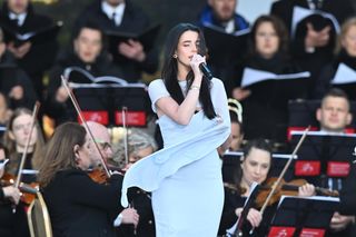 Roksana Węgiel podczas koncertu Symfonia Miłosierdzia