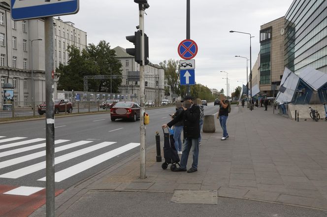 W Warszawie zawyły syreny. Tak zareagowali mieszkańcy stolicy