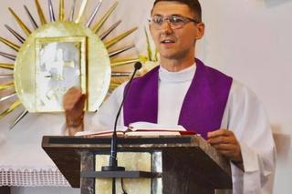 Ks. Tomasz Białoń po kolędzie poszedł do niewierzącego
