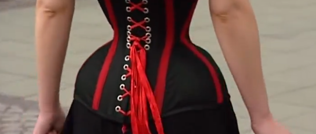 Michele Koebke 54 cm talia (1)