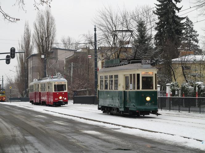 Zabytkowe tramwaje i autobusy wyjadą na łódzkie ulice