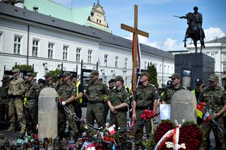 KRZYŻ POWRACA.