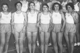 Żeńska sekcja lekkoatletyczna Żydowskiego Klubu Sportowego Makkabi Białystok, 1931 r.