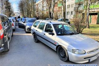 Policyjny pościg ulicami Wrocławia za poszukiwanym 35-latkiem