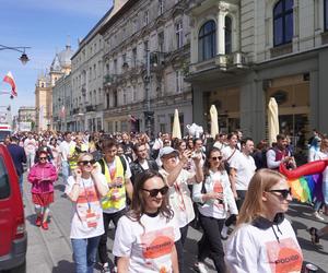 Pochód Juwenaliowy Łódzkich Uczelni. Studenci przejęli Łódź! [ZDJĘCIA]