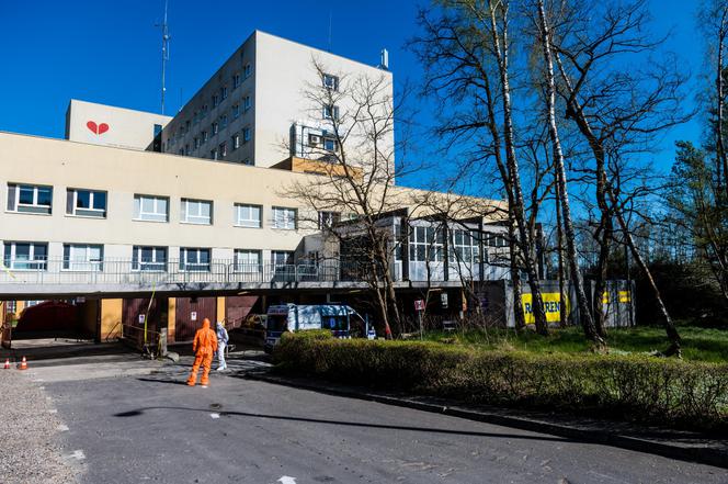 Pożar namiotu przed szpitalem w Wejherowie