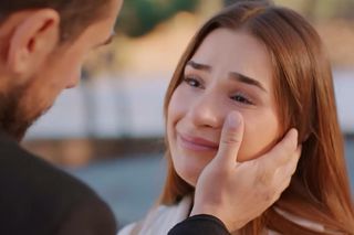 Miłość i nadzieja, odcinek 325: Sila odrzuci oświadczyny Kuzeya. Poświęci się dla Bahar, ale ukryje pierścionek - ZDJĘCIA 