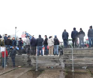 Strajk rolników. Na Śląsku blokują główne drogi