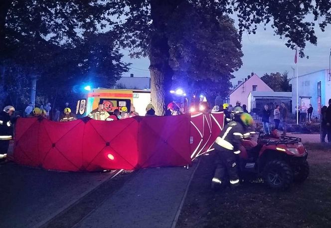 Grzybno. Śmiertelny wypadek strażaka. 35-latek zginął w pobliżu remizy [ZDJĘCIA].