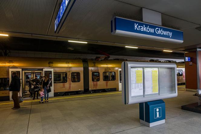 "Złoty pociąg" wjechał do Krakowa. To zapowiedź superszybkich podróży na Śląsk
