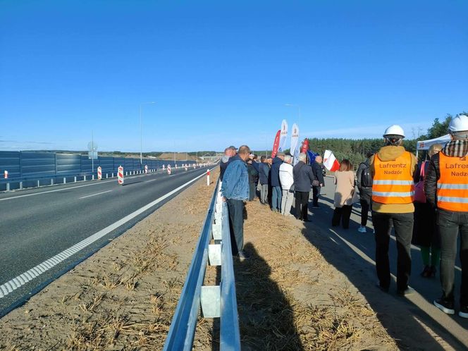 Obwodnica Łomży została oficjalnie otwarta. Kierowcy mogą korzystać z jednej nitki trasy