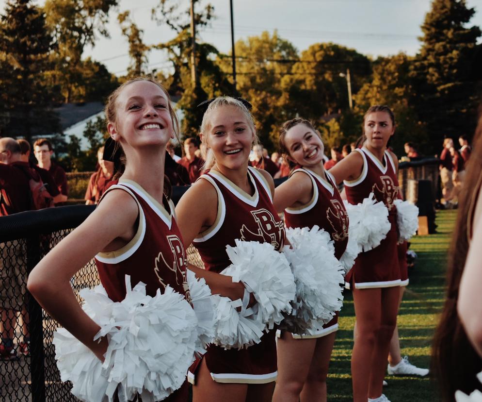 Zajęcia cheerleadingu w szkole! SMS w Ustrzykach Dolnych z nową dyscypliną