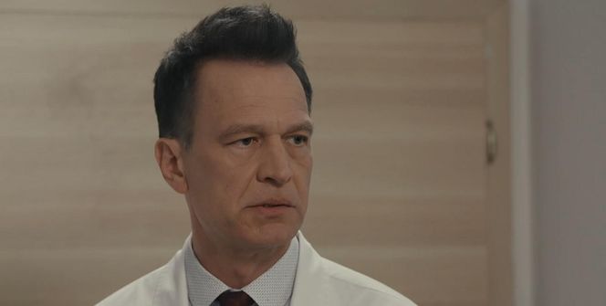 Na dobre i na złe odc. 959 finał sezonu. Andrzej Falkowicz (Michał Żebrowski)