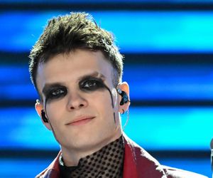 Cyms rozbijał publiczność w Sopocie, a potem wszedł ON. Demoniczne show Cugowskiego w okularach ojca!