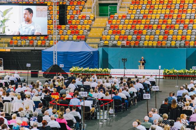 Kongres Świadków Jehowy w Częstochowie. Zdjęcia z soboty 26 lipca 2025