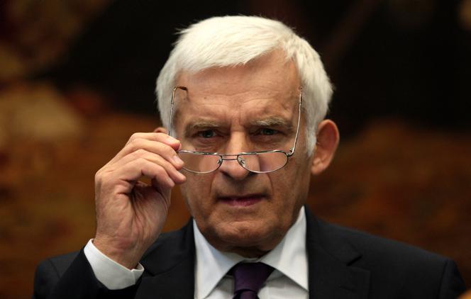 Jerzy Buzek - były premier spędził młodość w Chorzowie