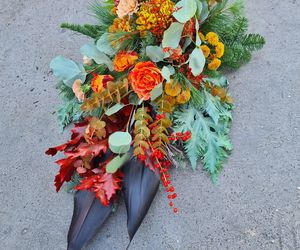 Chryzantemy wciąż drogie? Ekspert od kwiatów wyjaśnia, dlaczego ceny rosną i jak udekorować grób bez przepłacania