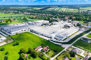Wyniki z 2024 potwierdzają pozycję jednego z największych producentów drzwi w Polsce