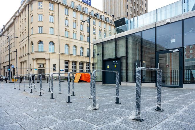 Parking podziemny pod placem Powstańców Warszawy w Warszawie