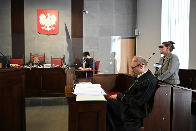 "Zaszczepiła" 40 dzieci nieznanym preparatem, narażając ich życie i zdrowie. Emerytowana pielęgniarka stanęła przed sądem