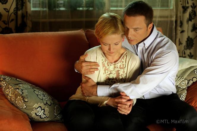 M jak miłość. Marta (Dominika Ostałowska) i Andrzej (Krystian Wieczorek)