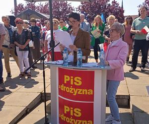 Manifestacja 4 czerwca na placu Solidarności w Szczecinie