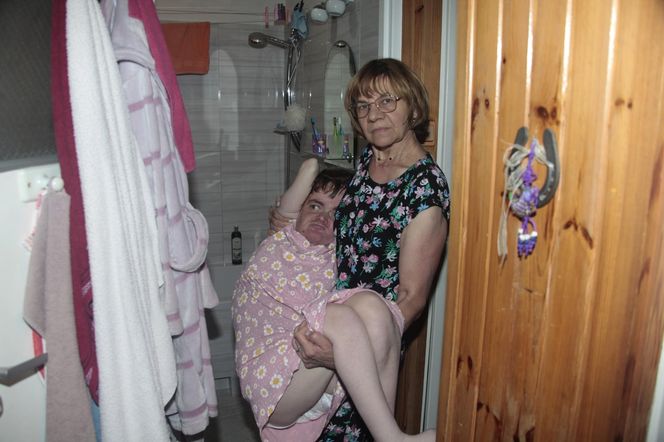 Siedlce. Kupmy Karolinie podnośnik do kąpieli 