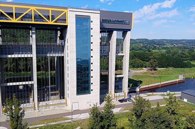Podnośnie dla statków w Niederfinow