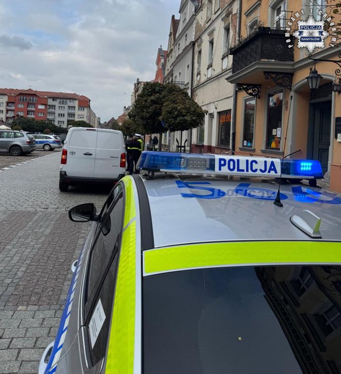 Namysłów. Ciężarna kobieta potrącona na przejściu dla pieszych. Wypadek zarejestrowała kamera [ZDJĘCIA]