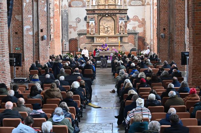 Nie żyje Paweł Huelle. Trwa pogrzeb pisarza 