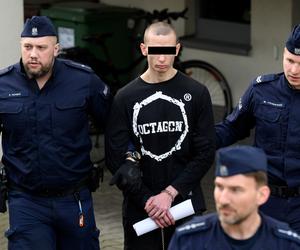 Marcin W. usłyszał zarzut podwójnego zabójstwa! 24-latek został doprowadzony do prokuratury w Poznaniu