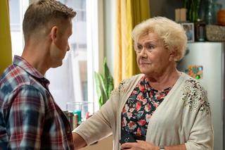 M jak miłość, odc. 1563: Barbara (Teresa Lipowska), Paweł (Rafał Mroczek)