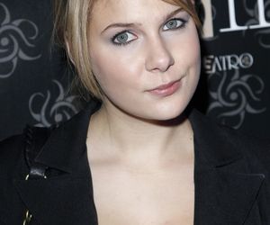 Marta Wierzbicka. Za pokazanie biustu kupiłam mieszanie