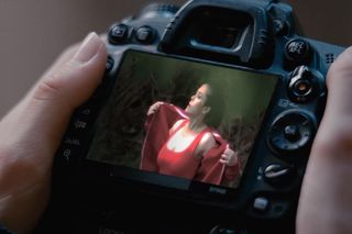 M jak miłość odc. 1882. Zdjęcie Kingi w aparacie Hoffmana