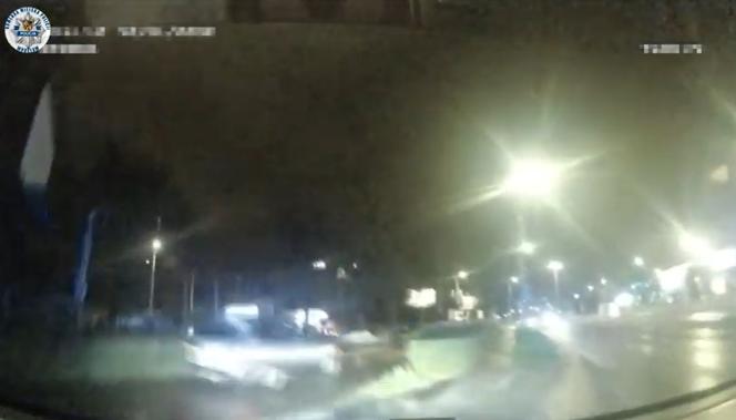 Kierowca forda na widok policjantów zaczął uciekać 