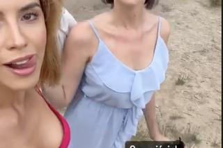 M jak miłość po wakacjach. Kama (Michalina Sosna), jej młodsza siostra Ania (Alina Szczegielniak)	