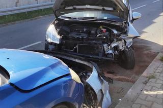 Czołowe zderzenie w Pszczynie. W aucie matka z dzieckiem