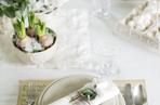 Biała dekoracja stołu w stylu shabby chic