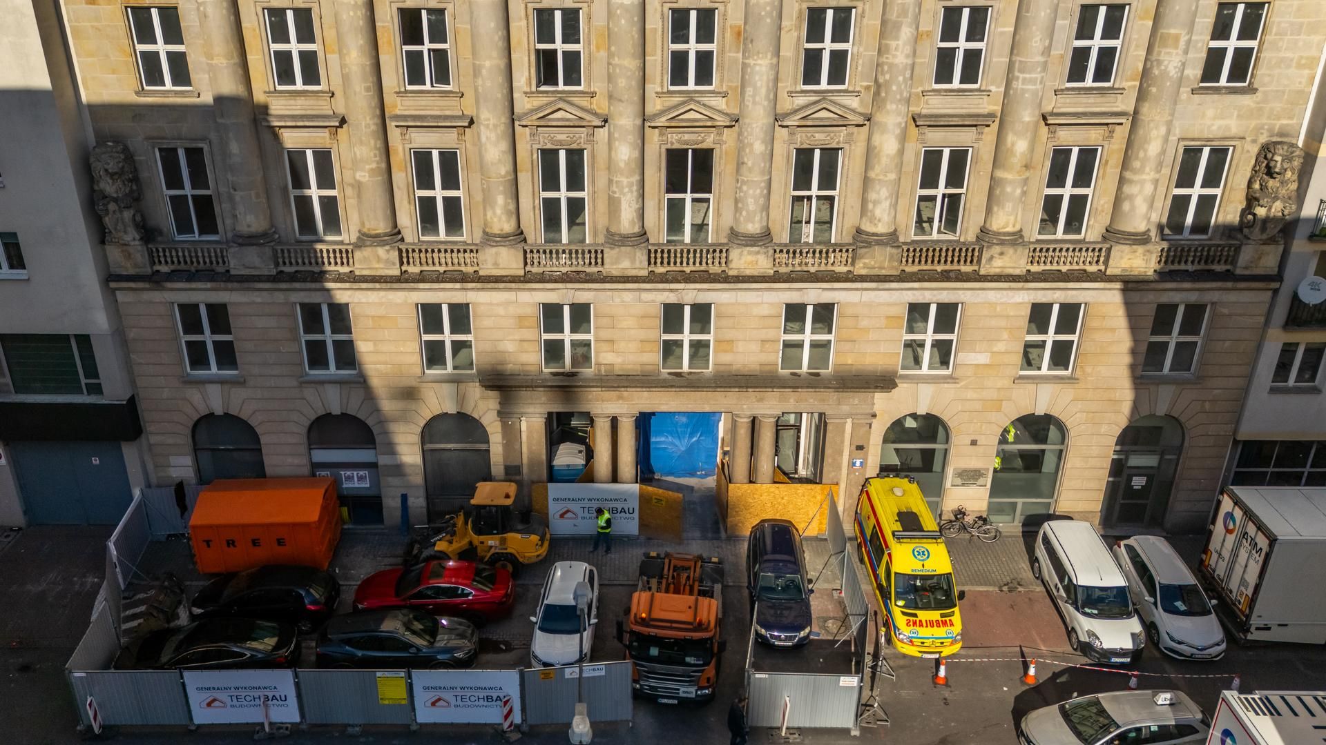 Kamienica na ul. Moniuszki 8 w Warszawie