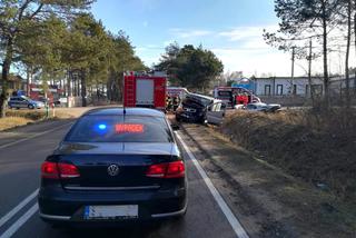 Wypadek na ul. Kościuszki w Siemiatyczach. Zderzenia busa z audi. Dwie osoby zabrane do szpitala [ZDJĘCIA]