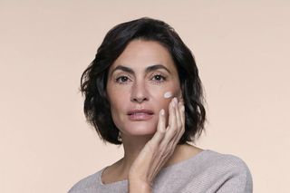 Przywróć trójkąt młodości swojej twarzy